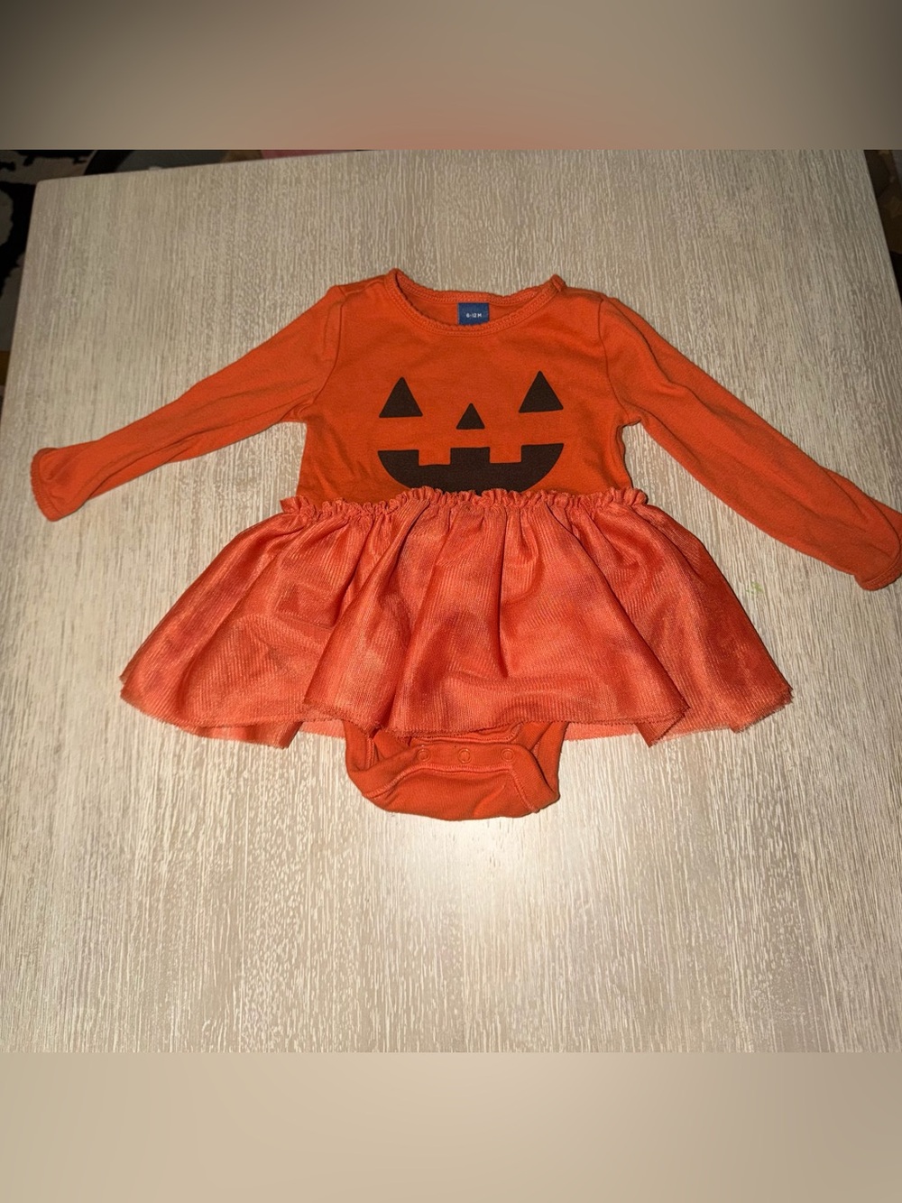 Old Navy Jack o
Lantern Tutu Bodysuit - Kids Costume size 6-12 months